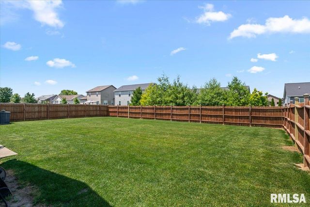 1815 PRAIRIE VISTA Drive, Chatham, IL 62629
