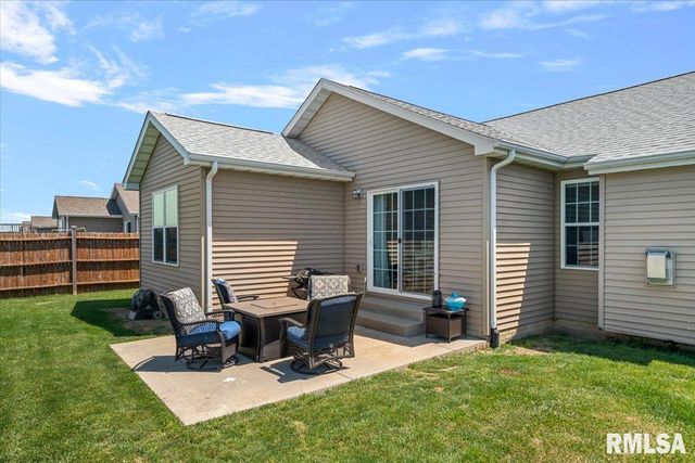 1815 PRAIRIE VISTA Drive, Chatham, IL 62629