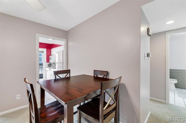4392 Chateau De Ville Drive E, Unincorporated, MO 63129