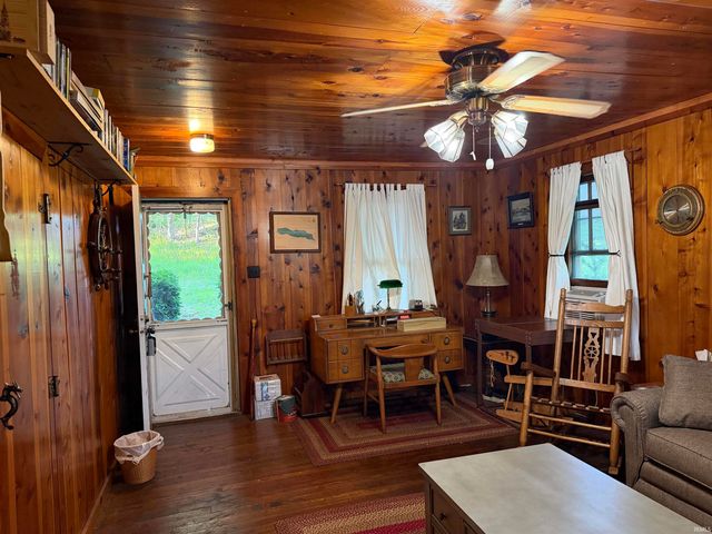 15251 12th Road, Plymouth, IN 46563