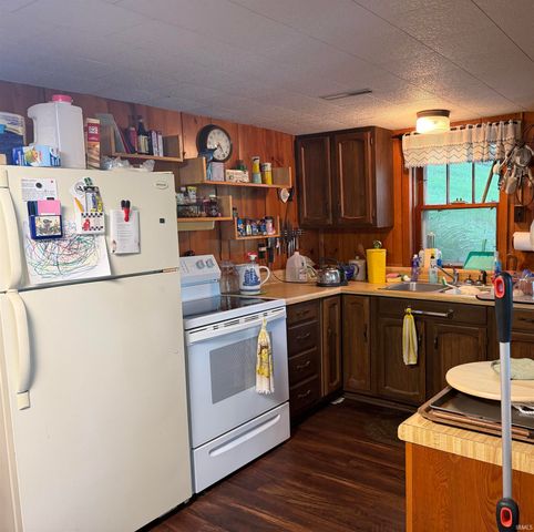 15251 12th Road, Plymouth, IN 46563