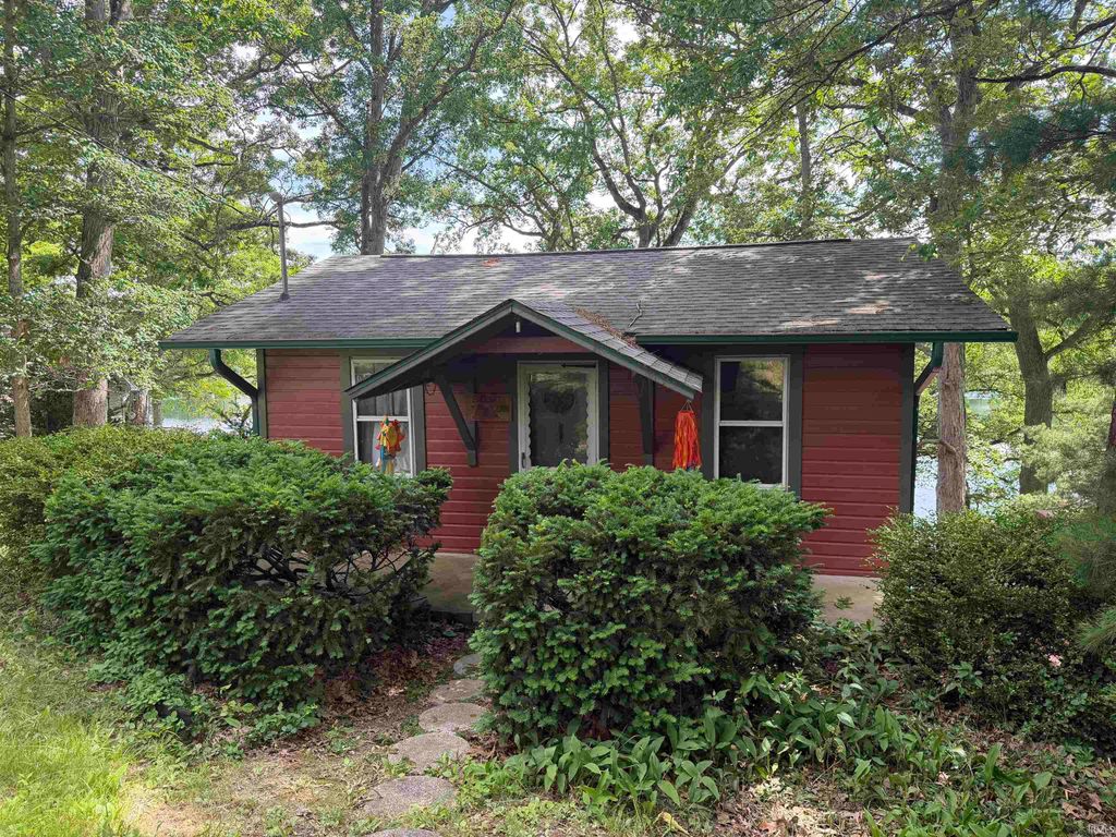 15251 12th Road, Plymouth, IN 46563