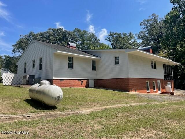 612 David Street, Elizabethtown, NC 28337