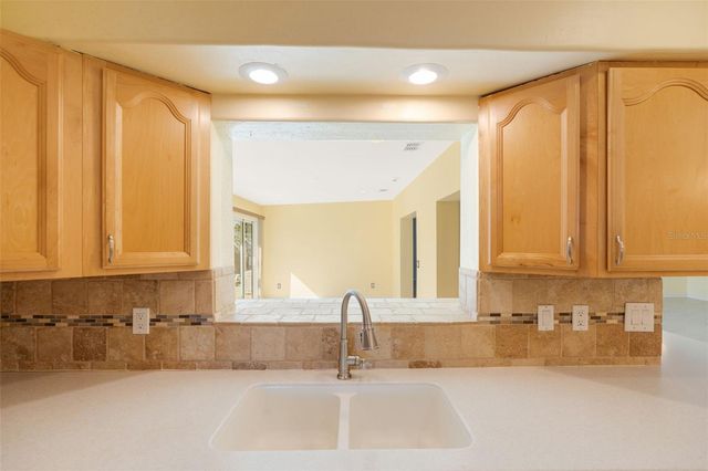 322 NE 29TH TERRACE, Cape Coral, FL 33909