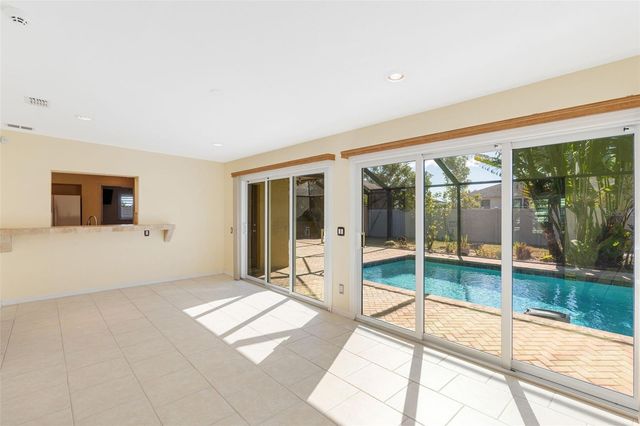 322 NE 29TH TERRACE, Cape Coral, FL 33909