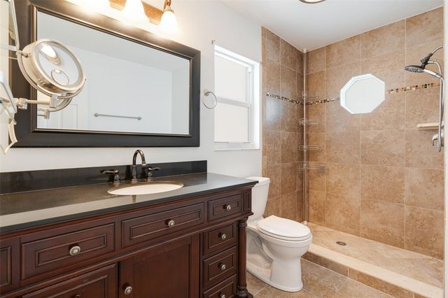 322 NE 29TH TERRACE, Cape Coral, FL 33909