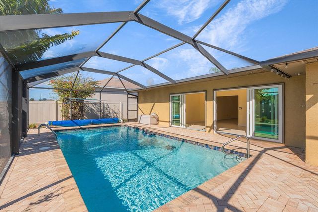322 NE 29TH TERRACE, Cape Coral, FL 33909