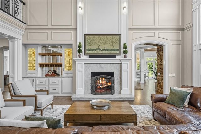 4N881 Old Farm Road, St. Charles, IL 60175