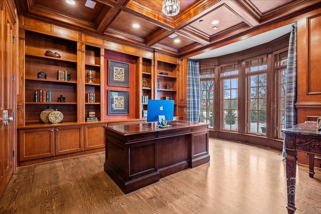 4N881 Old Farm Road, St. Charles, IL 60175