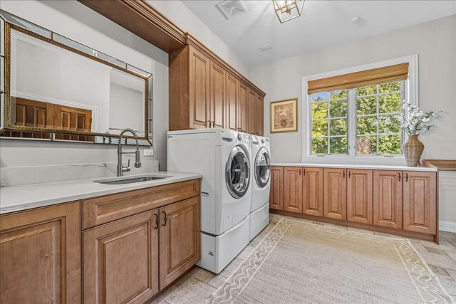 4N881 Old Farm Road, St. Charles, IL 60175