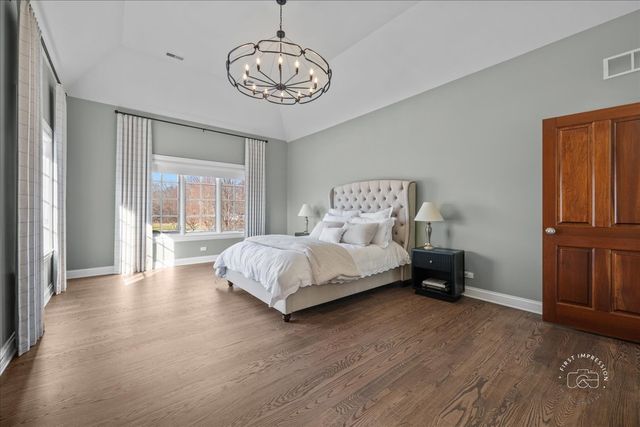 4N881 Old Farm Road, St. Charles, IL 60175