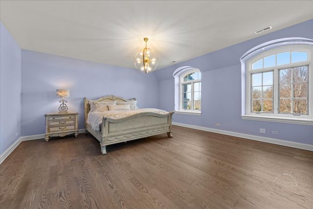 4N881 Old Farm Road, St. Charles, IL 60175