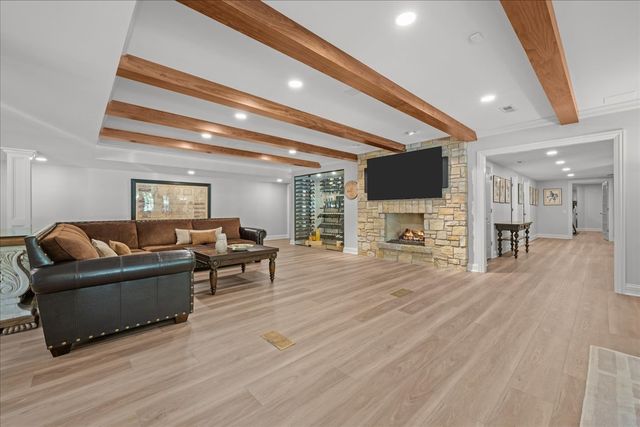 4N881 Old Farm Road, St. Charles, IL 60175