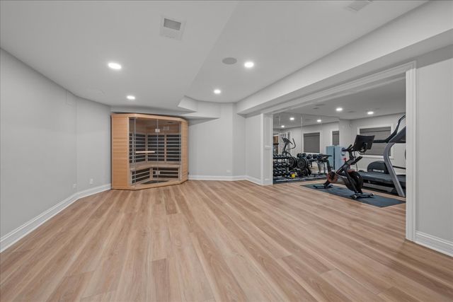 4N881 Old Farm Road, St. Charles, IL 60175