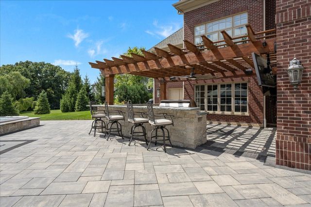 4N881 Old Farm Road, St. Charles, IL 60175