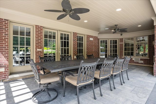 4N881 Old Farm Road, St. Charles, IL 60175