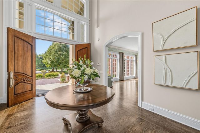 4N881 Old Farm Road, St. Charles, IL 60175