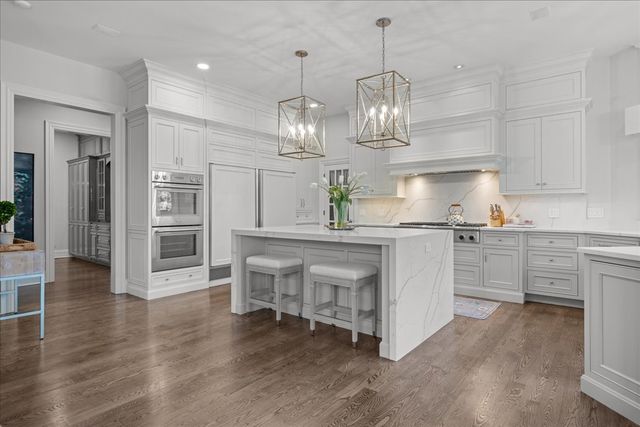 4N881 Old Farm Road, St. Charles, IL 60175