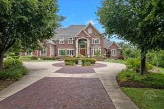 4N881 Old Farm Road, St. Charles, IL 60175