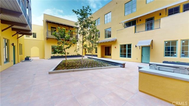 1878 E Walnut Street 319, Pasadena, CA 91107