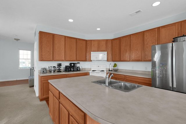 518 Lamplight Drive, Delaware, OH 43015