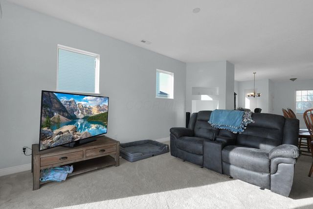 518 Lamplight Drive, Delaware, OH 43015