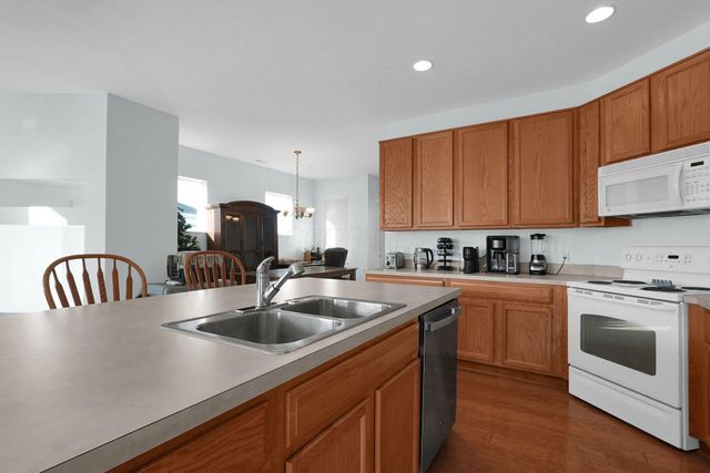 518 Lamplight Drive, Delaware, OH 43015