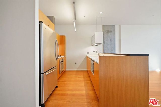 1155 S Grand Avenue 516, Los Angeles, CA 90015