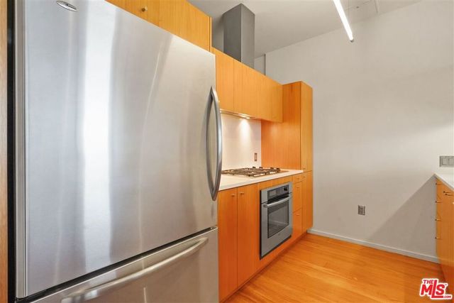 1155 S Grand Avenue 516, Los Angeles, CA 90015