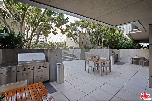 1155 S Grand Avenue 516, Los Angeles, CA 90015