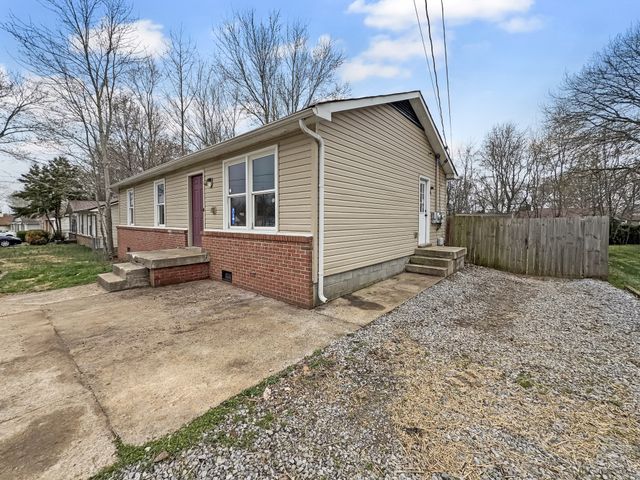 1488 Craig Dr, Clarksville, TN 37042