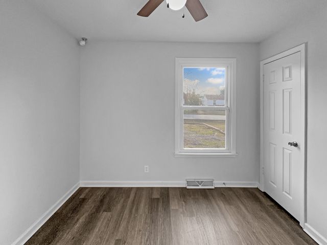 1488 Craig Dr, Clarksville, TN 37042