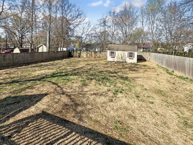 1488 Craig Dr, Clarksville, TN 37042