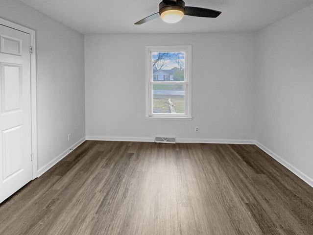 1488 Craig Dr, Clarksville, TN 37042