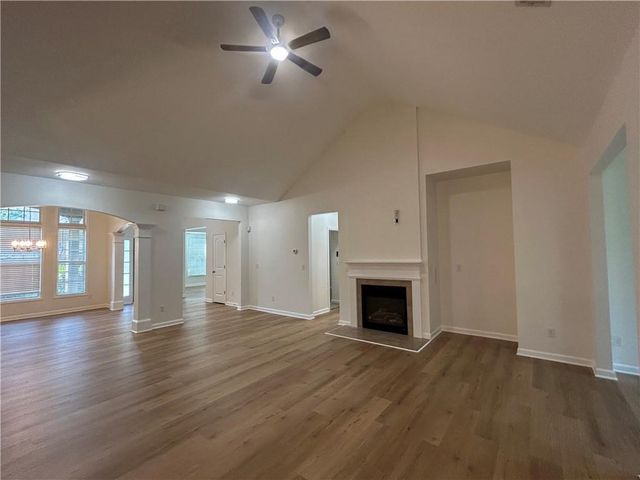 825 Stonehaven Road SW, Atlanta, GA 30331
