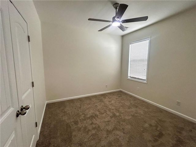 825 Stonehaven Road SW, Atlanta, GA 30331