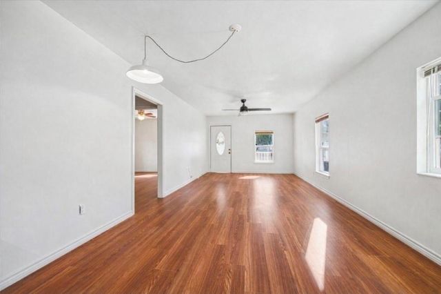 7933 Elwood Street, Houston, TX 77012