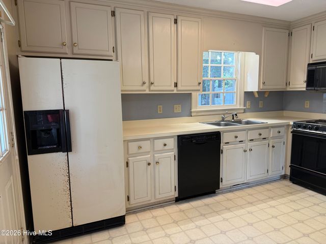 4524 Bobwhite Trail N, Wilson, NC 27896