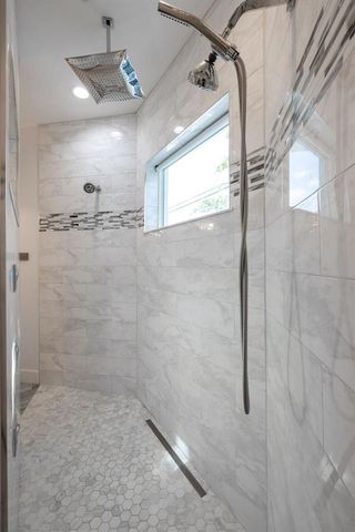 19298 Gulfstream Drive, Jupiter, FL 33469