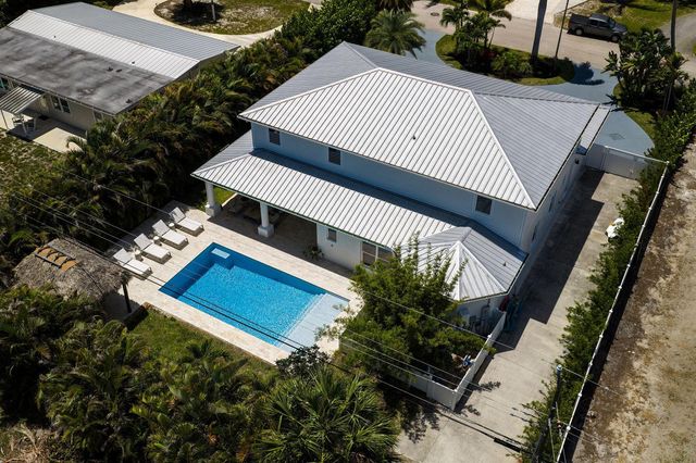 19298 Gulfstream Drive, Jupiter, FL 33469
