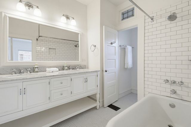 720 Skillman Street, Dallas, TX 75214