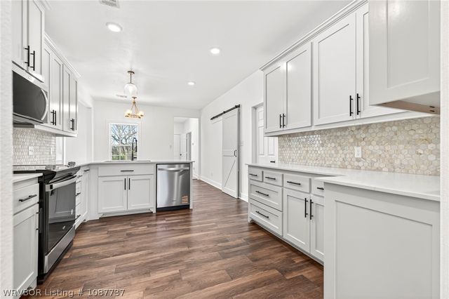 1019 Hwy 253, Lavaca, AR 72941