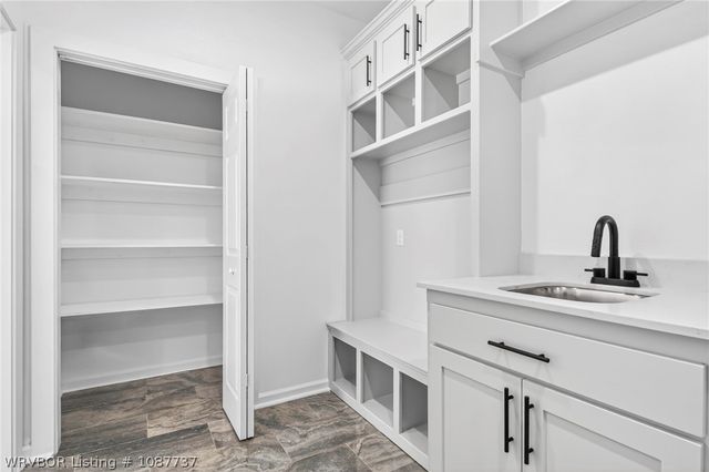 1019 Hwy 253, Lavaca, AR 72941