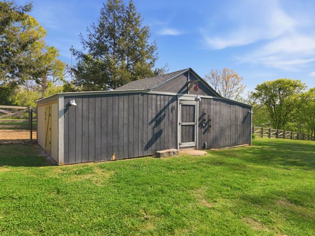 118 Lynnville Rd, Cornersville, TN 37047