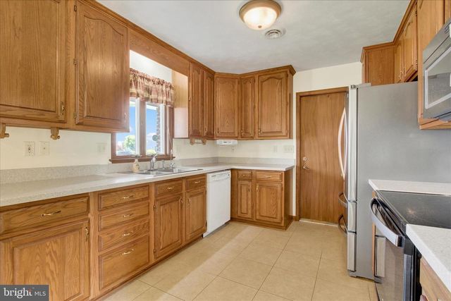 56 FRANKLIN, Mcsherrystown, PA 17344