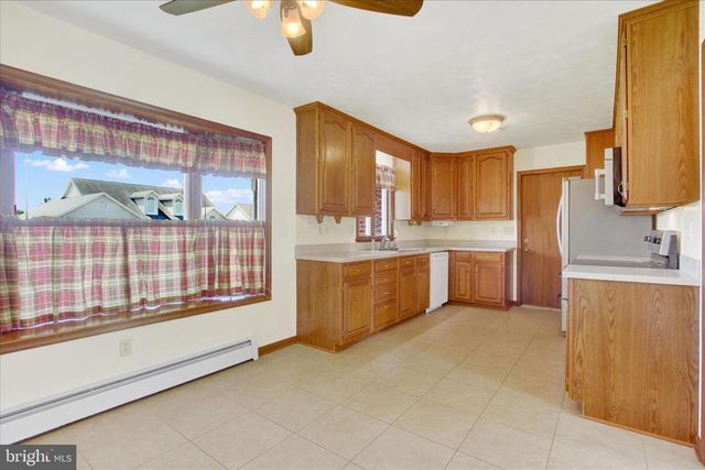 56 FRANKLIN, Mcsherrystown, PA 17344