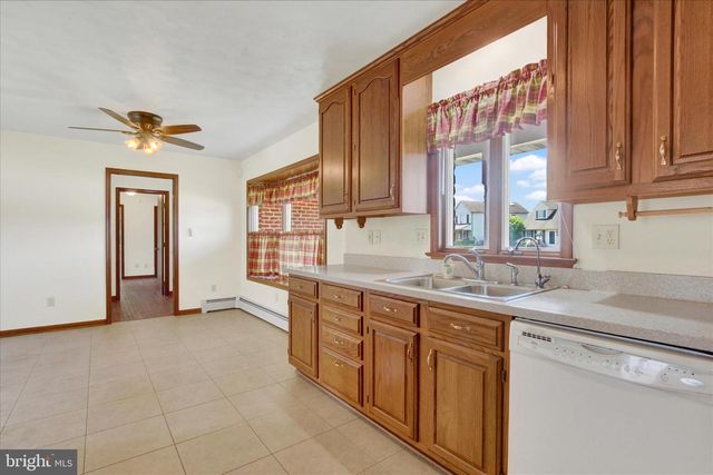 56 FRANKLIN, Mcsherrystown, PA 17344