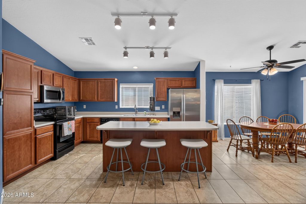 3569 E AUSTIN Lane, San Tan Valley, AZ 85140 — photo 3