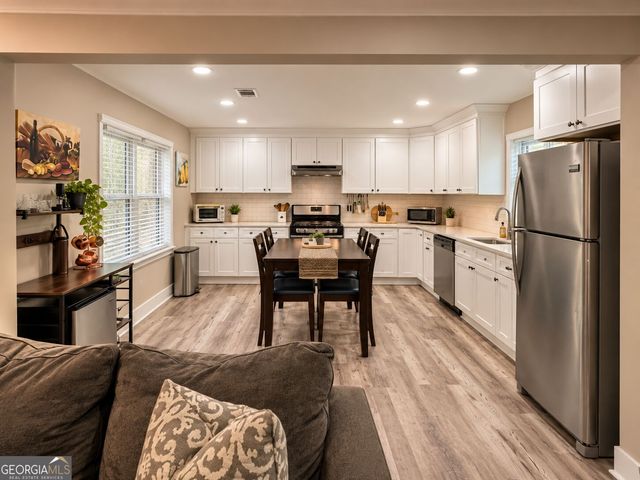 3613 Ale Circle, East Point, GA 30344