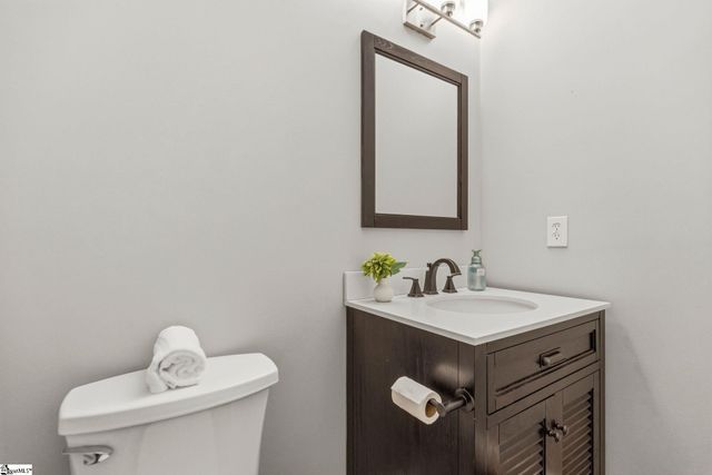 209 Hartwick Lane, Fountain Inn, SC 29644